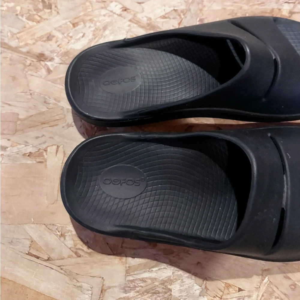OOFOS Unisex OOahh Black Sport‎ Post Run Recovery Slide Sandals Size 12